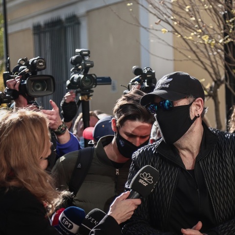 Ο τραγουδιστής Νότης Σφακιανάκης στην Ευελπίδων 