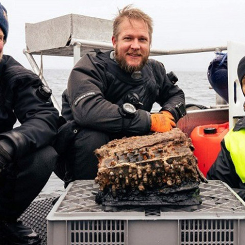 Δύτες εντόπισαν μια σπάνια μηχανή κρυπτογράφησης Enigma