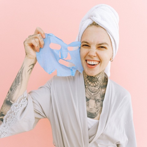 Γυναίκα με μάσκα ομορφιάς