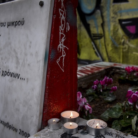 Μνημείο για τον Αλέξανδρο Γρηγορόπουλο