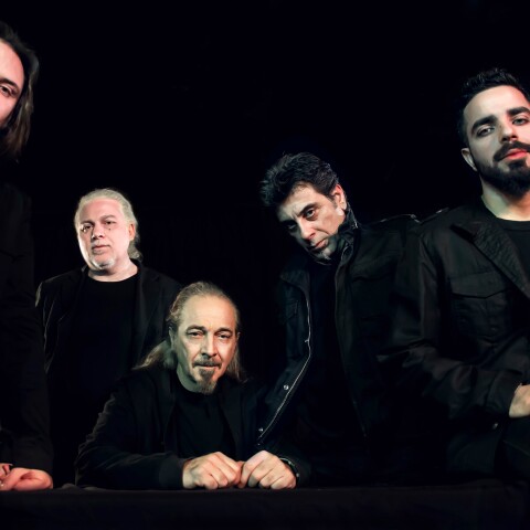 Το συγκρότημα Magic De Spell