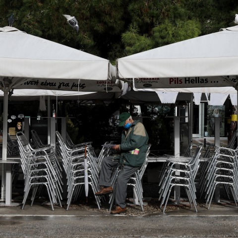  Κλειστή η εστίαση 