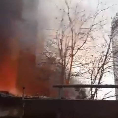 Φωτιά σε εγκαταλελειμμένο σπίτι στα Εξάρχεια