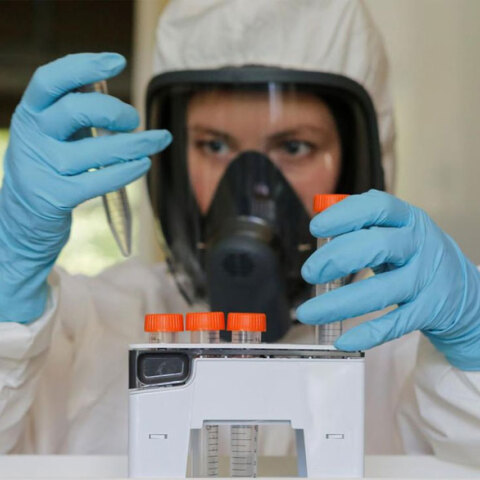 Sputnik V: Κλινικές δοκιμές για το ρωσικό εμβόλιο κατά του κορωνοϊού