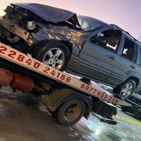 Αυτοκίνητο έπεσε στο λιμάνι της Αντιπάρου 