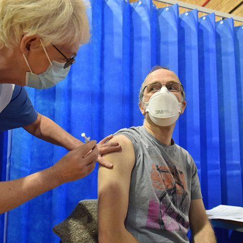 Εμβόλιο Pfizer - Κορωνοϊός - Covid-19, Εμβολιασμός