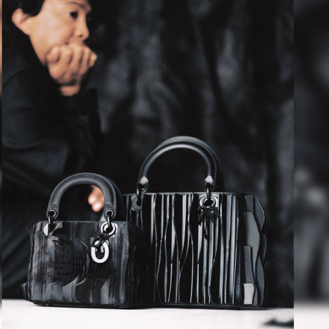 Lady Dior Art: Καλλιτέχνες εμπνέονται από την εμβληματική τσάντα