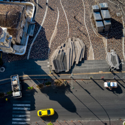 Ελάχιστη κίνηση στο Μοναστηράκι εν μέσω lockdown για τον κορωνοϊό