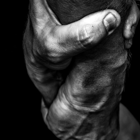 Χέρια που κρατάει το ένα το άλλο