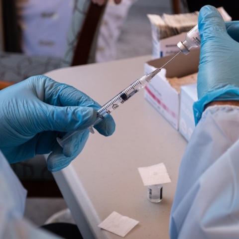 Εμβόλιο - κορωνοϊός