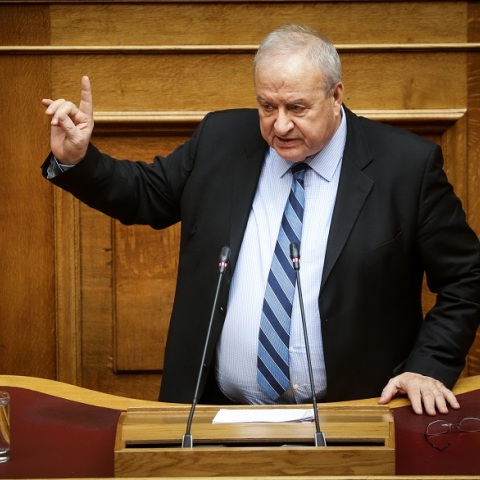 Ο Λεωνίδας Γρηγοράκος στο βήμα της Βουλής