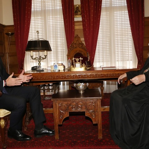 Ο Αρχιεπίσκοπος Ιερώνυμος με τον υπ. Υγείας, Βασίλη Κικίλια