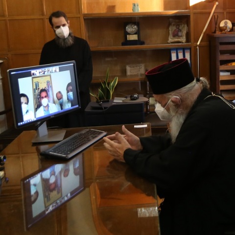 Ο Αρχιεπίσκοπος Αθηνών, Ιερώνυμος σε τηλεδιάσκεψη με γιατρούς