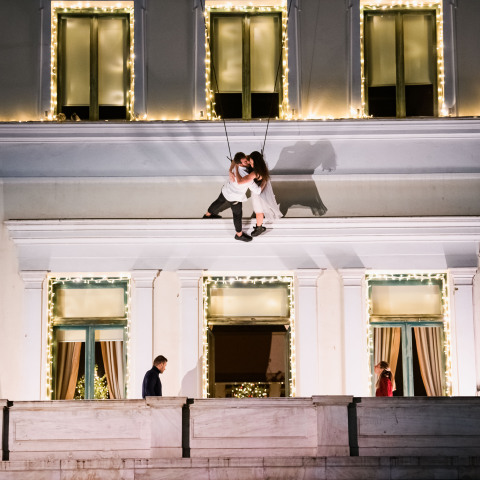 Στιγμιότυπο από το βίντεο της ομάδας Α2 για τη Νύχτα των Ευχών από τον Δήμο Αθηναίων