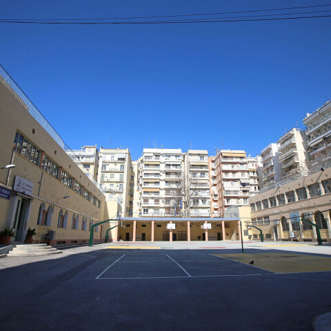 Κλειστό σχολείο