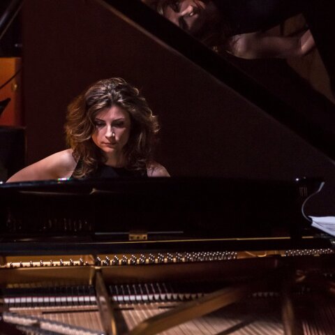 Η πιανίστρια και συνθέτρια Τάνια Γιαννούλη