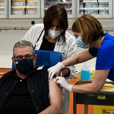  ΕΜΒΟΛΙΑΣΜΟΣ ΚΑΤΑ ΤΟΥ ΚΟΡΟΝΟΪΟΥ ΤΟΥ Γ.Γ. ΤΟΥ ΚΚΕ ΔΗΜ. ΚΟΥΤΣΟΥΜΠΑ
