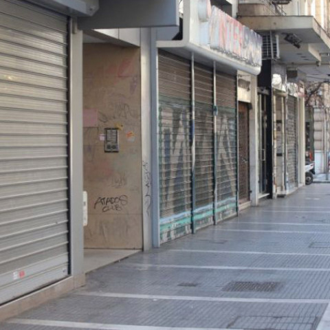 ΑΡΧΕΙΟ - Κλειστά καταστήματα λόγω περιοριστικών μέτρων 
