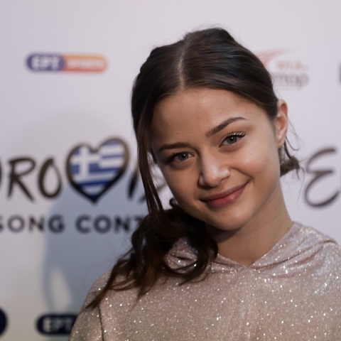 Η τραγουδίστρια Στεφανία Λυμπερακάκη