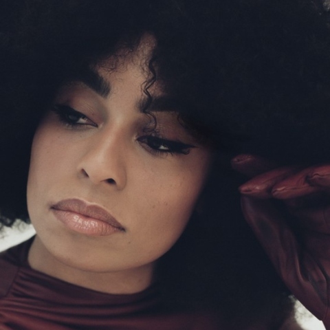 Η τραγουδίστρια Celeste