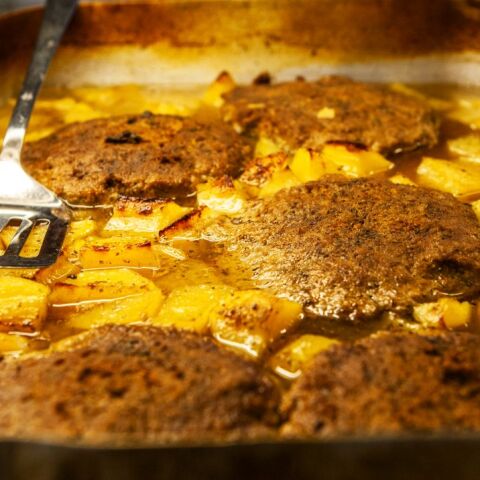 Τα τρομερά μπιφτέκια από τις «Νοστιμιές της Μαίρης»