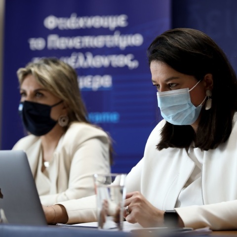 Η υπουργός Παιδείας, Νίκη Κεραμέως