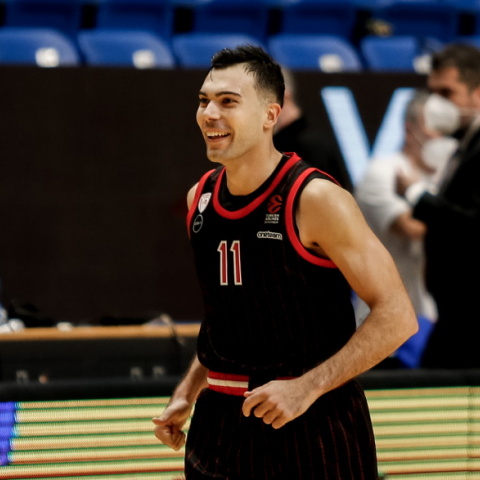 Euroleague: Σπουδαίο διπλό μέσα στο Ισραήλ για τον Ολυμπιακό που κέρδισε την Μακάμπι στην παράταση έχοντας ξανά κορυφαίο τον Κώστα Σλούκα.