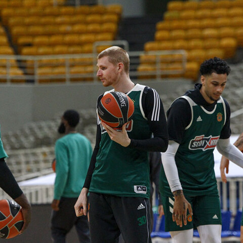 Προπόνηση των παικτών του Παναθηναϊκού - Οι «πράσινοι» συνεχίζουν στο Κύπελλο Ελλάδος, το οποίο θα γίνει φέτος χωρίς Final 4