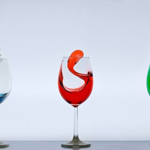 Χρωματιστά κρασιά