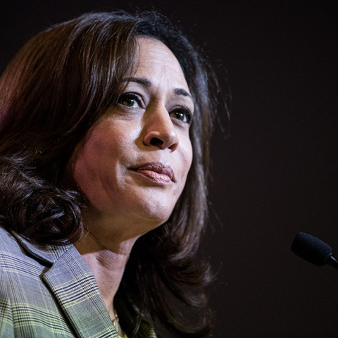 kamala-harris-politiki-orkomosia-antiproedros-ipa.jpg
