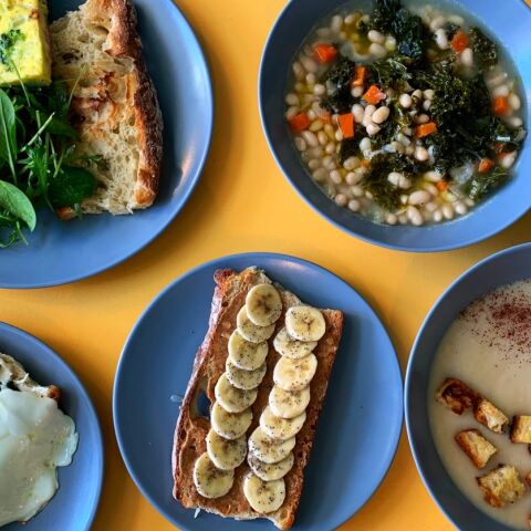 Πιάτα από το Six Seasons, το νέο στέκι στο Χαλάνδρι