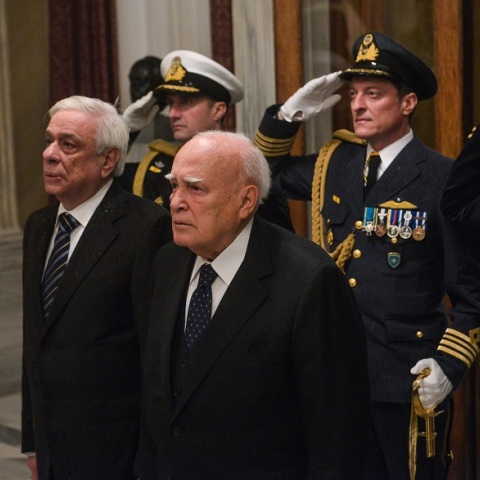 Κάρολος Παπούλιας