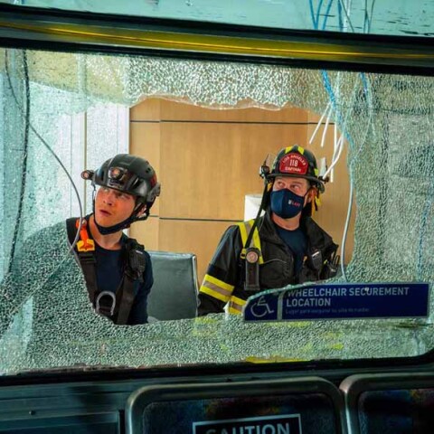 Οι κορυφαίες σειρές «9-1-1» και «9-1-1: Lone Star» έρχονται στο FOX