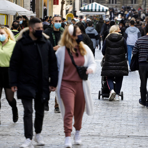 ΕΡΜΟΥ ΤΑ ΕΜΠΟΡΙΚΑ ΚΑΤΑΣΤΗΜΑΤΑ ΛΕΙΤΟΥΡΓΟΥΝ ΜΕ CLICK AWAY