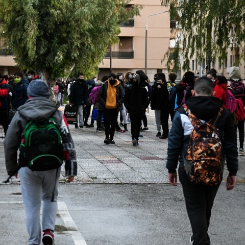 Άνοιξαν Γυμνάσια και Λύκεια