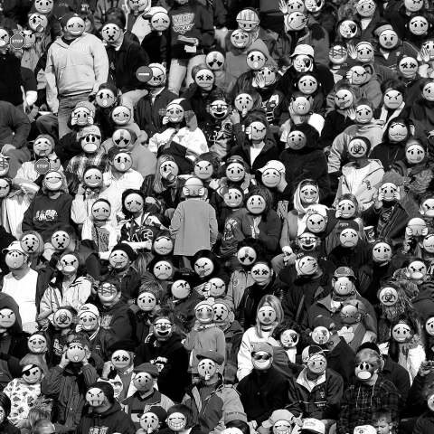 Εικονογράφηση πλήθους με emoticons