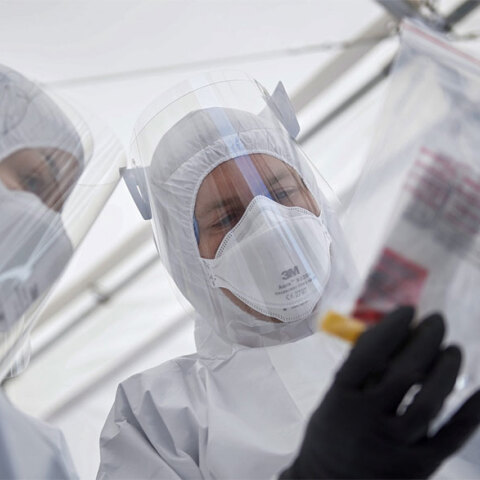 Κλινικές δοκιμές για το εμβόλιο της AstraZeneca κατά του κορωνοϊού