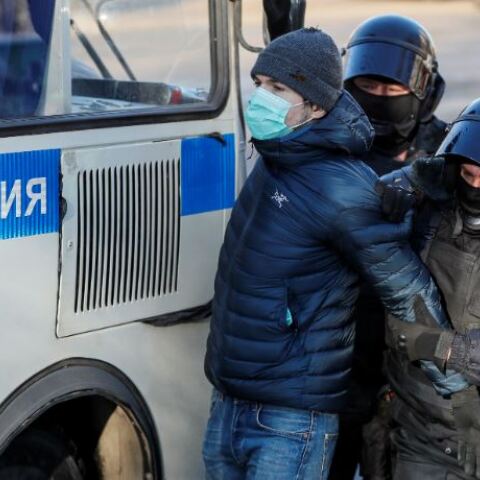 Σύλληψη υποστηρικτή του Ναβάλνι 