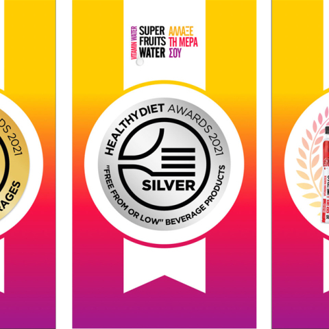 Χρυσό & Ασημένιο Βραβείο στο βιταμινούχο νερό SUPERFRUITS WATER