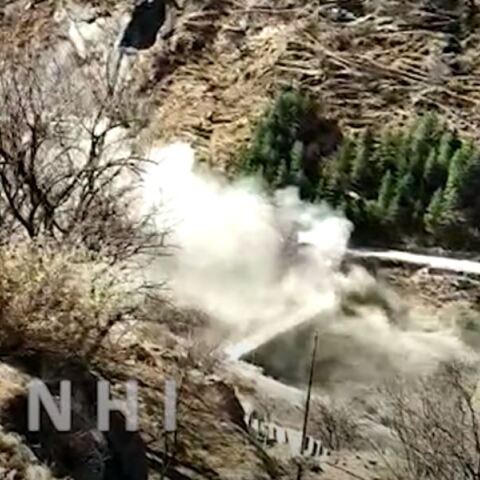 Ινδία - Κατάρρευση παγετώνα