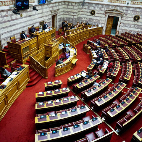 Πέρασε με 166 «υπέρ» το νομοσχέδιο για τις αλλαγές στα Πανεπιστήμια