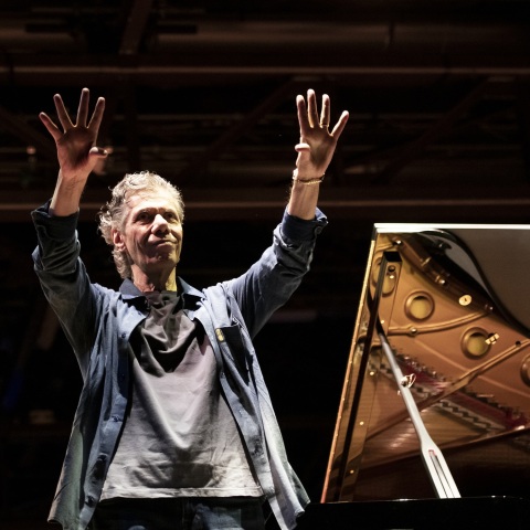 Ο πιανίστας της jazz Chick Chorea