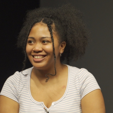 H Μεστίσα Ολίχα, φοιτήτρια