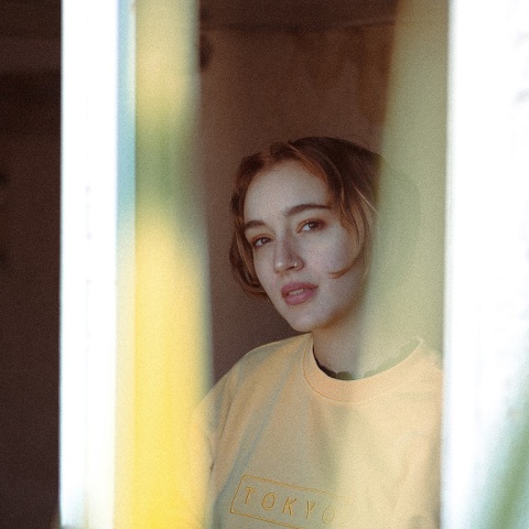 Η τραγουδίστρια Popi Sem