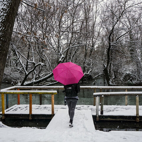 Κακοκαιρία «Μήδεια»: Στα λευκά η Δράμα, με τη χιονόπτωση να είναι έντονη  κατά διαστήματα