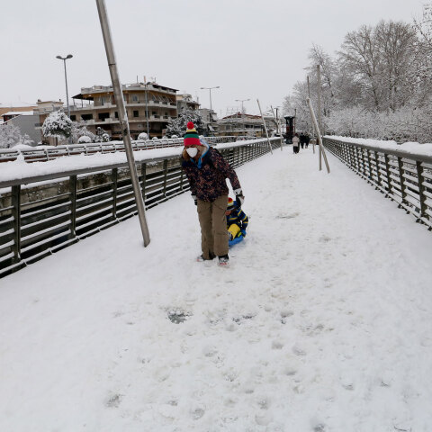 Κακοκαιρία «Μήδεια» - Πολύ χιόνι στη Λάρισα