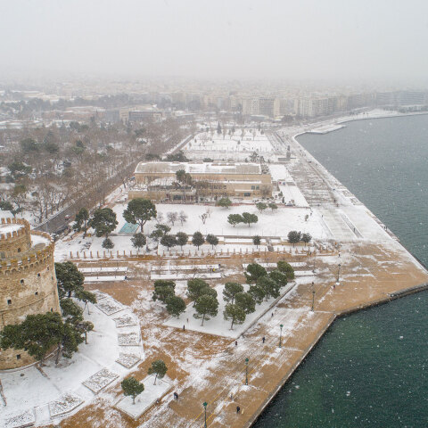 Κακοκαιρία «Μήδεια» - Στα λευκά η Θεσσαλονίκη, με τον ΕΟΔΥ να ανακοινώνει τα νέα κρούσματα κορωνοϊού την Κυριακή 14 Φεβρουαρίου 2021