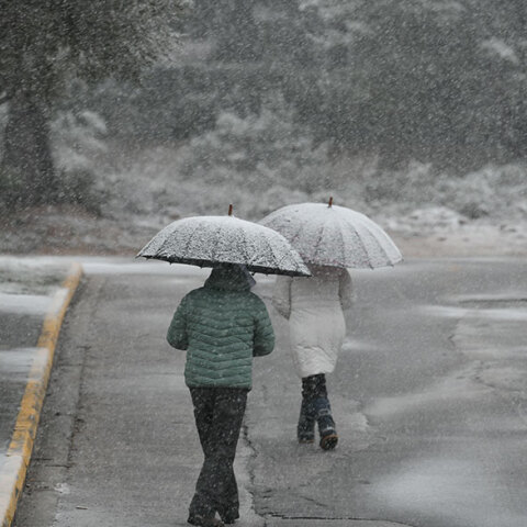 Κακοκαιρία «Μήδεια» - Χιόνισε στον Διόνυσο