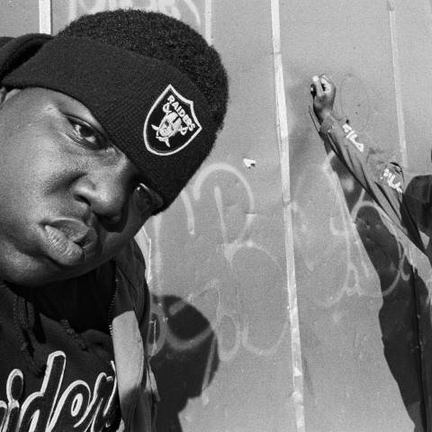 Σκηνή από το ντοκιμαντέρ «Biggie: I Got A Story To Tell» για τη ζωή του ράπερ Biggie Smalls aka The Notorious B.I.G. στο Netflix 