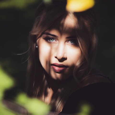 Πέντε λάθη που επιταχύνουν τη γήρανση του δέρματος